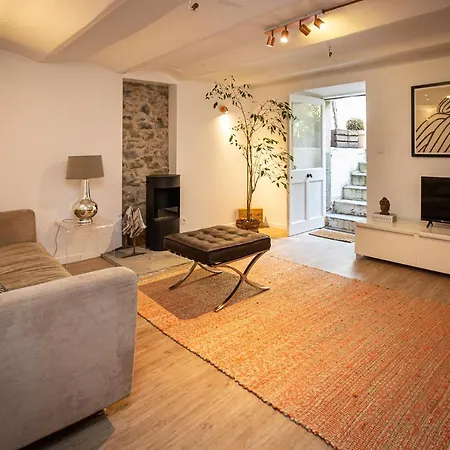 Beautiful Converted One Bedroom Apartment Carcassonne Exterior photo